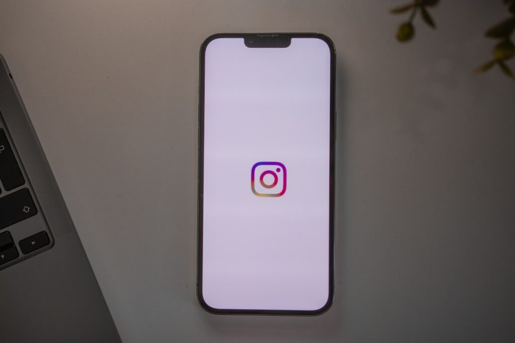 laden sie instagram stories schnell und einfach herunter. speichern sie ihre lieblingsinhalte direkt auf ihrem gerät mit unserem benutzerfreundlichen instagram story downloader.