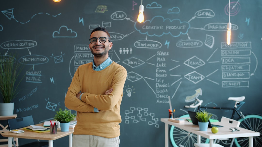 entdecken sie unseren startup hub – der perfekte ort für innovative gründer und wachstumsorientierte startups, die vernetzung, ressourcen und unterstützung suchen.